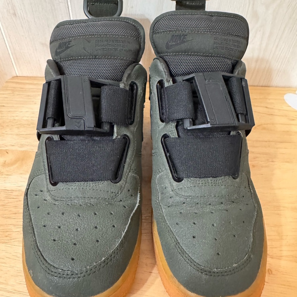 Nike Air Force 1 Utility Sneakers Green and Gum